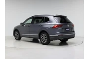 $15998 : Volkswagen Tiguan 2020 SE 4d thumbnail