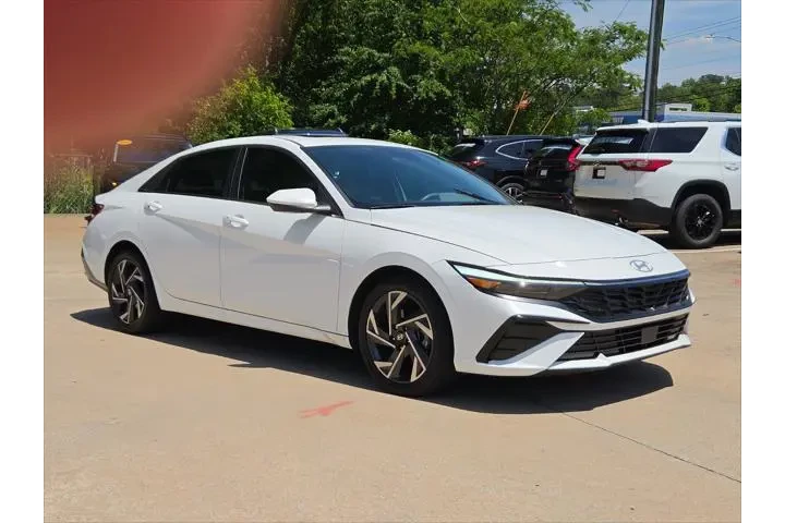 $20490 : Hyundai ELANTRA 2024 SEL 4dr image 9