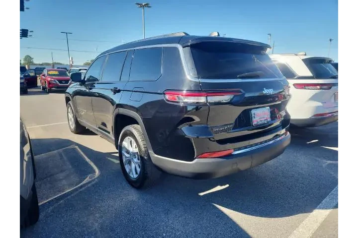 $30795 : Jeep Grand Cherokee L 2023 4 image 3