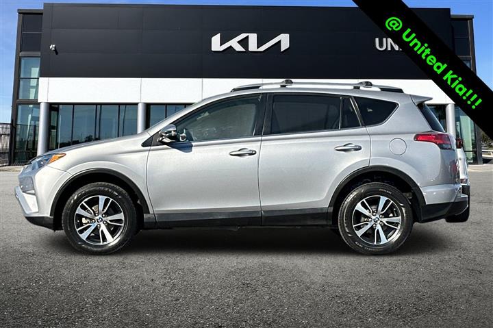 $20998 : Pre-Owned 2017 RAV4 XLE image 7