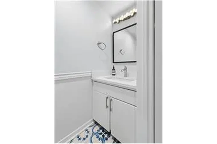 $2575 : Rental property with 2 bedro image 6