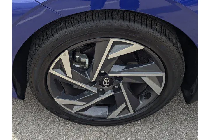 $24999 : Hyundai ELANTRA 2025 SEL Con image 7