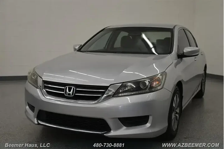 $9998 : Honda Accord 2013 LX 4dr Sed image 1