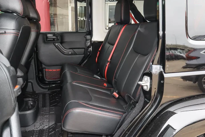 $32587 : 2018 Wrangler JK Unlimited Ru image 8