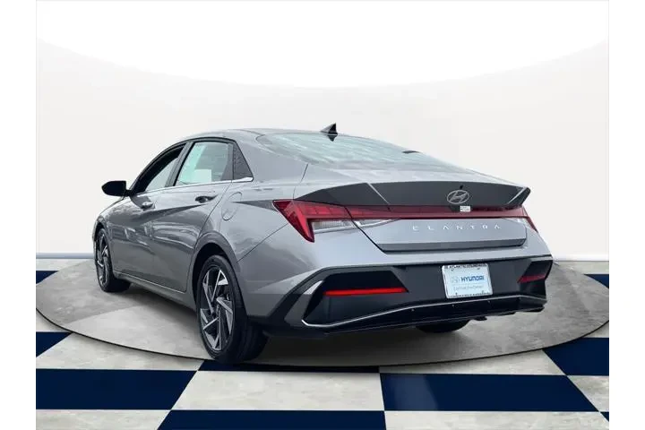 $25900 : Hyundai ELANTRA 2025 SEL Con image 4