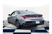 $25900 : Hyundai ELANTRA 2025 SEL Con thumbnail