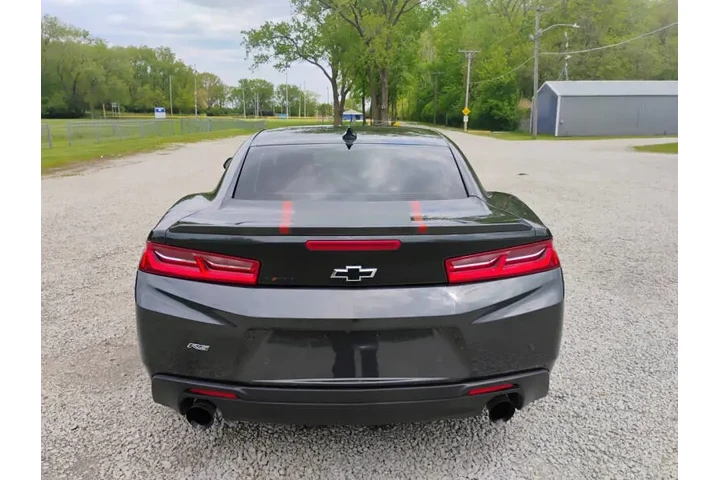 $15997 : 2017 Camaro LT image 6