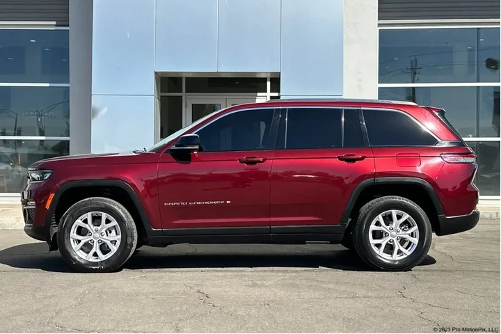 $28134 : Jeep Grand Cherokee 2022 4x2 image 7
