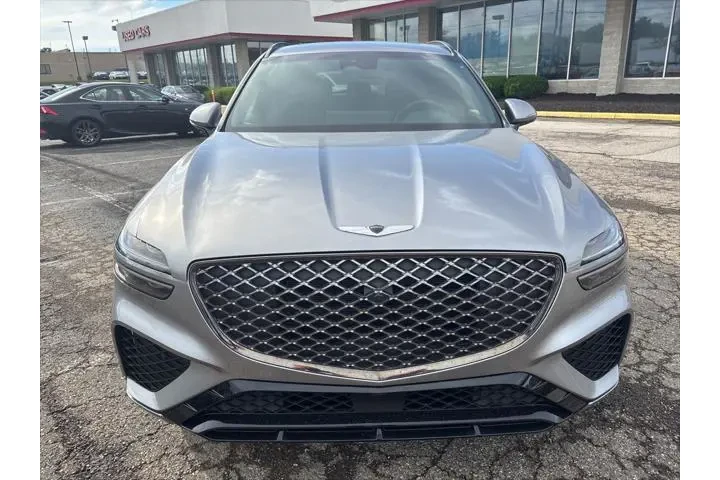 $37242 : Genesis GV70 2023 AWD 2.5T S image 6