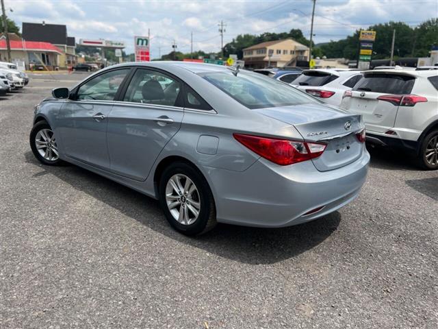 $6990 : 2011 SONATA image 5