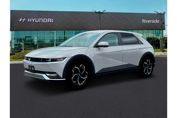 $23991 : Hyundai IONIQ 5 2024 SE 4dr image 2