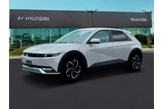 $23991 : Hyundai IONIQ 5 2024 SE 4dr thumbnail