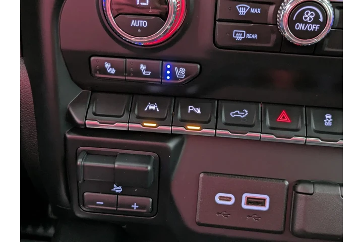 $42127 : Pre-Owned 2022 Sierra 1500 Li image 8