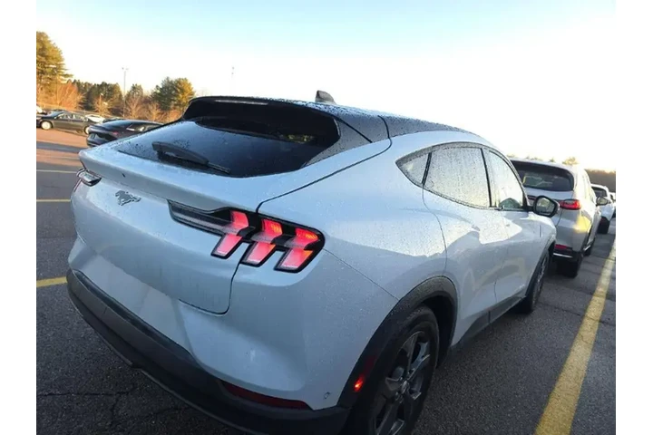$23299 : Ford Mustang Mach-E 2023 AWD image 4