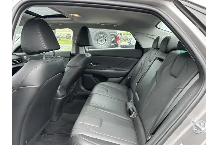 $17995 : Hyundai ELANTRA Hybrid 2023 image 10