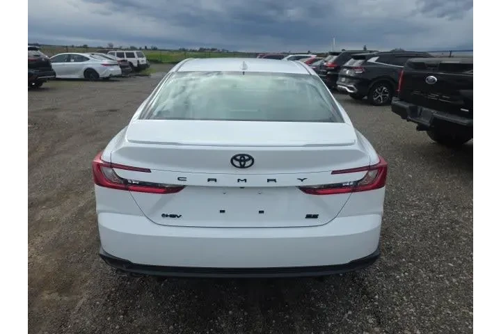 $37900 : Toyota Camry 2026 SE 4dr Sed image 5