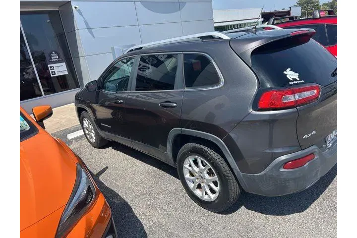 $11235 : Jeep Cherokee 2014 4x4 Latit image 4