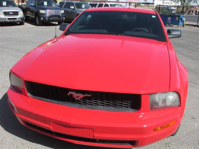 $9995 : 2005 Mustang V6 Deluxe image 8