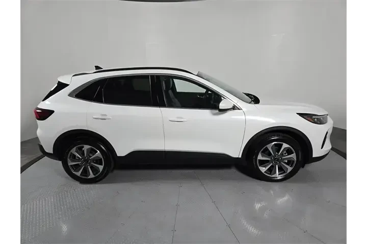 $29064 : Ford Escape 2025 AWD Platinu image 4