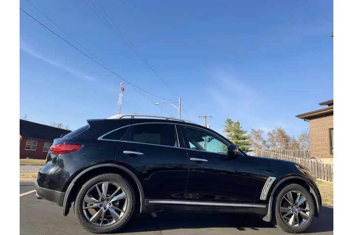 $6999 : 2010 FX35 image 9