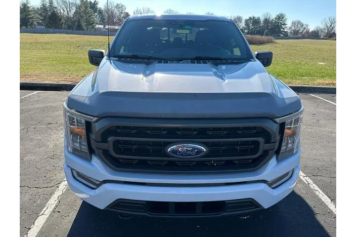 $37000 : Ford F-150 2022 4x4 XLT 4dr image 10