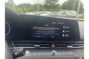 $21834 : Hyundai ELANTRA 2023 SEL 4dr thumbnail
