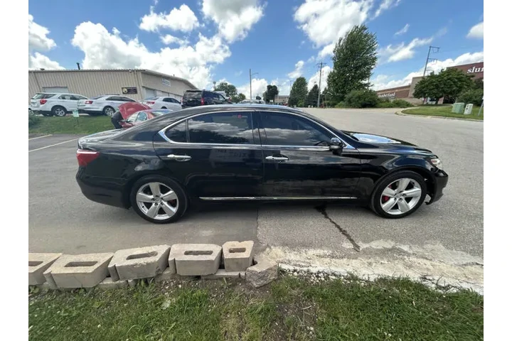 $8390 : 2011 LS 460 L image 6