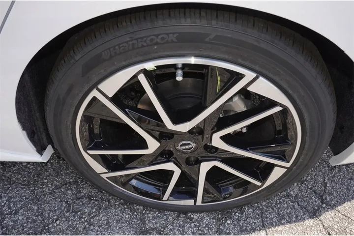 $21991 : Nissan Sentra 2025 SR 4dr Se image 8