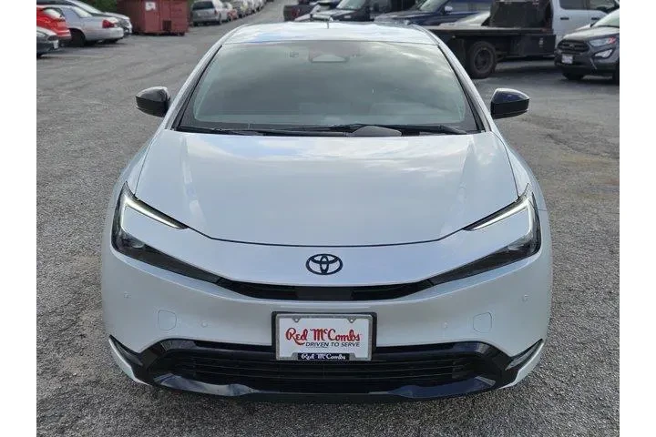 $33400 : Toyota Prius 2026 Nightshade image 8