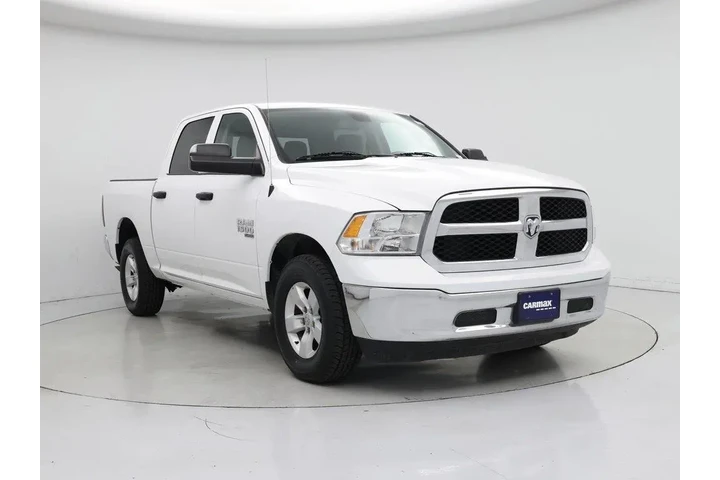 $26998 : Ram 1500 Classic 2023 4x4 SL image 1
