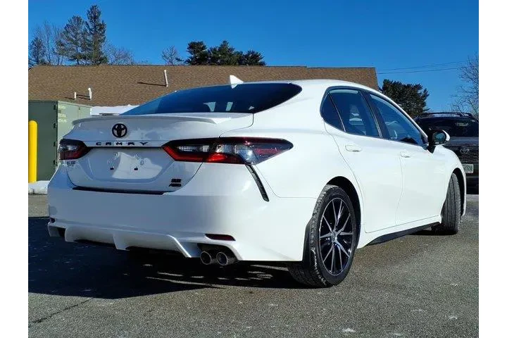 $27658 : Toyota Camry 2023 AWD SE 4dr image 3