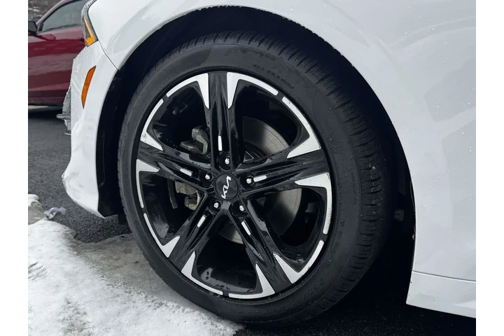 $21985 : Kia K5 2023 GT-Line 4dr Seda image 5