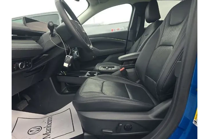 $31999 : Ford Mustang Mach-E 2025 Pre image 1