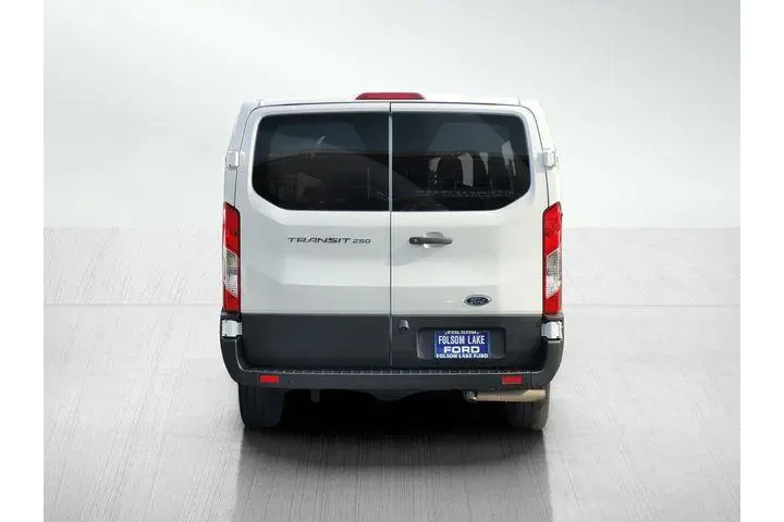 $32444 : Ford Transit 2024 250 3dr LW image 5