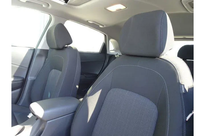 $21971 : Hyundai KONA 2023 SEL 4dr Cr image 10