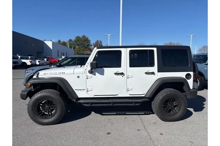 $24438 : Jeep Wrangler Unlimited 2017 image 3