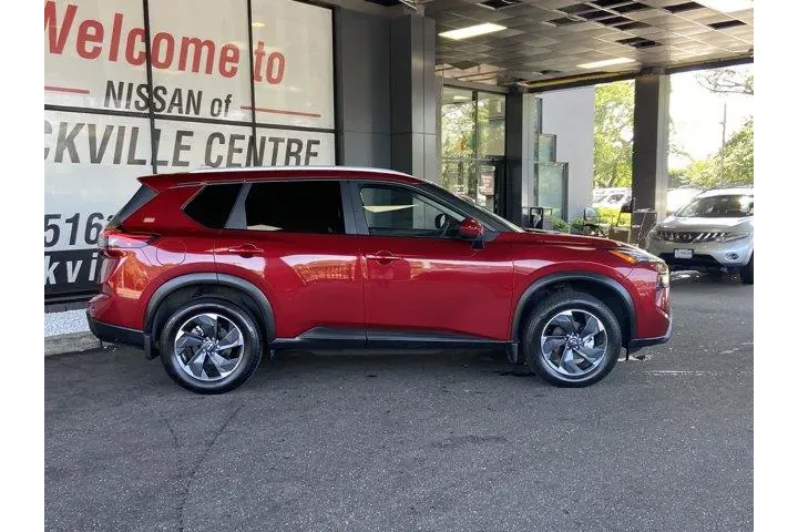 Nissan Rogue 2024 AWD SV 4dr image 4