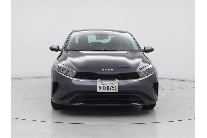 $16998 : Kia Forte 2023 LX 4dr Sedan image 5