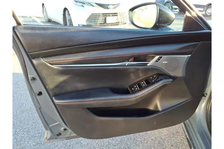 $24375 : Mazda Mazda3 Hatchback 2023 image 10