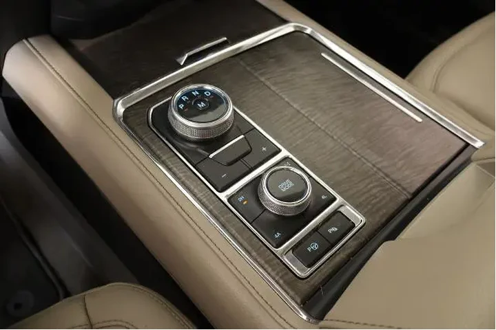 $24395 : Ford Expedition 2019 4x4 Lim image 9