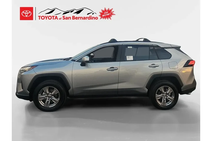 $38888 : Toyota RAV4 2025 AWD XLE 4dr image 2