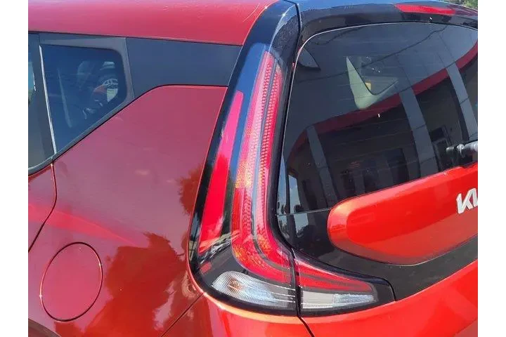 $19800 : Kia Soul 2025 S 4dr Crossove image 9