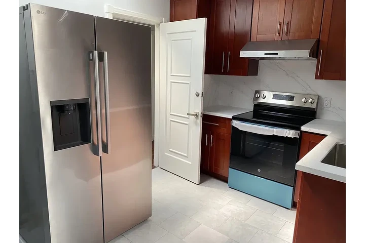 $1427 : Owner takes care of utilities… image 6