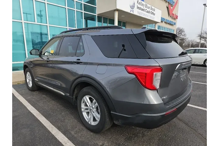 $23135 : Ford Explorer 2022 XLT 4dr S image 6