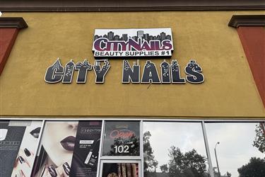 Suministros de uñas de calidad en Los Angeles