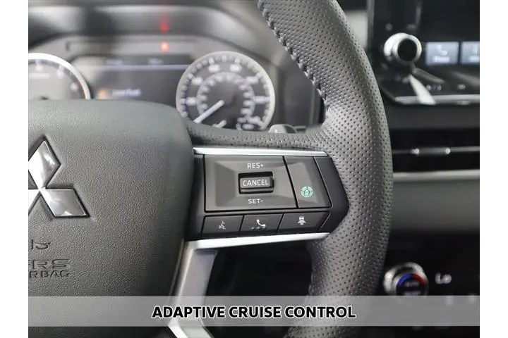 $23453 : Mitsubishi Outlander 2024 AW image 4