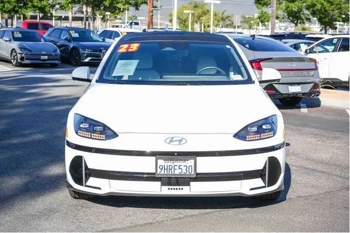 $25783 : Hyundai IONIQ 6 2023 Limited image 2