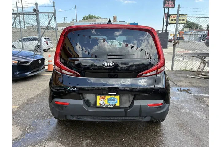 $15995 : 2021 Soul LX image 8