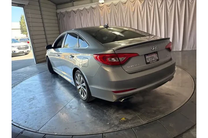 $6999 : Hyundai SONATA 2015 Sport 4d image 6