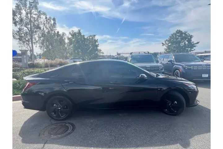 $19420 : Hyundai ELANTRA 2023 SEL 4dr image 8